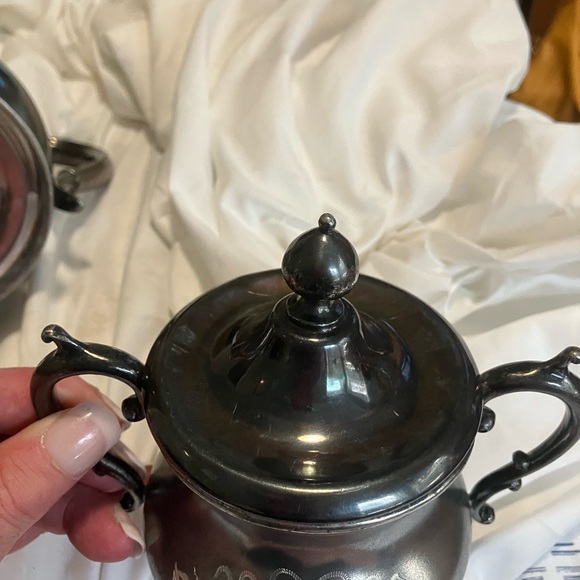 Vintage Benedict Quadruple Silver Plated Teapot, Creamer, and Sugar Bowl - Picture 8 of 12